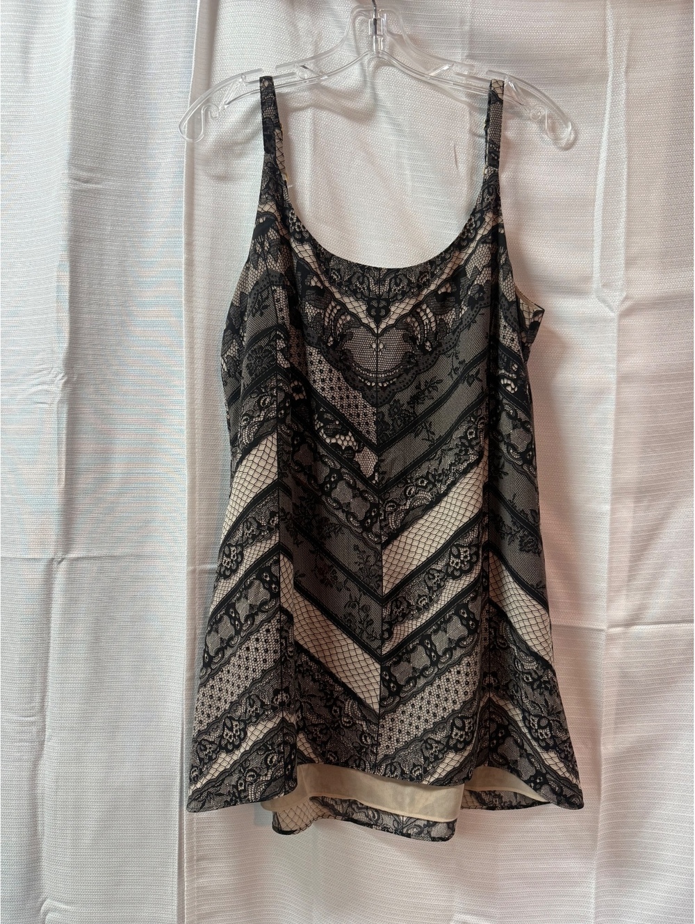 cabi Medium Beige and Black Lace Pattern Sleeveless Top